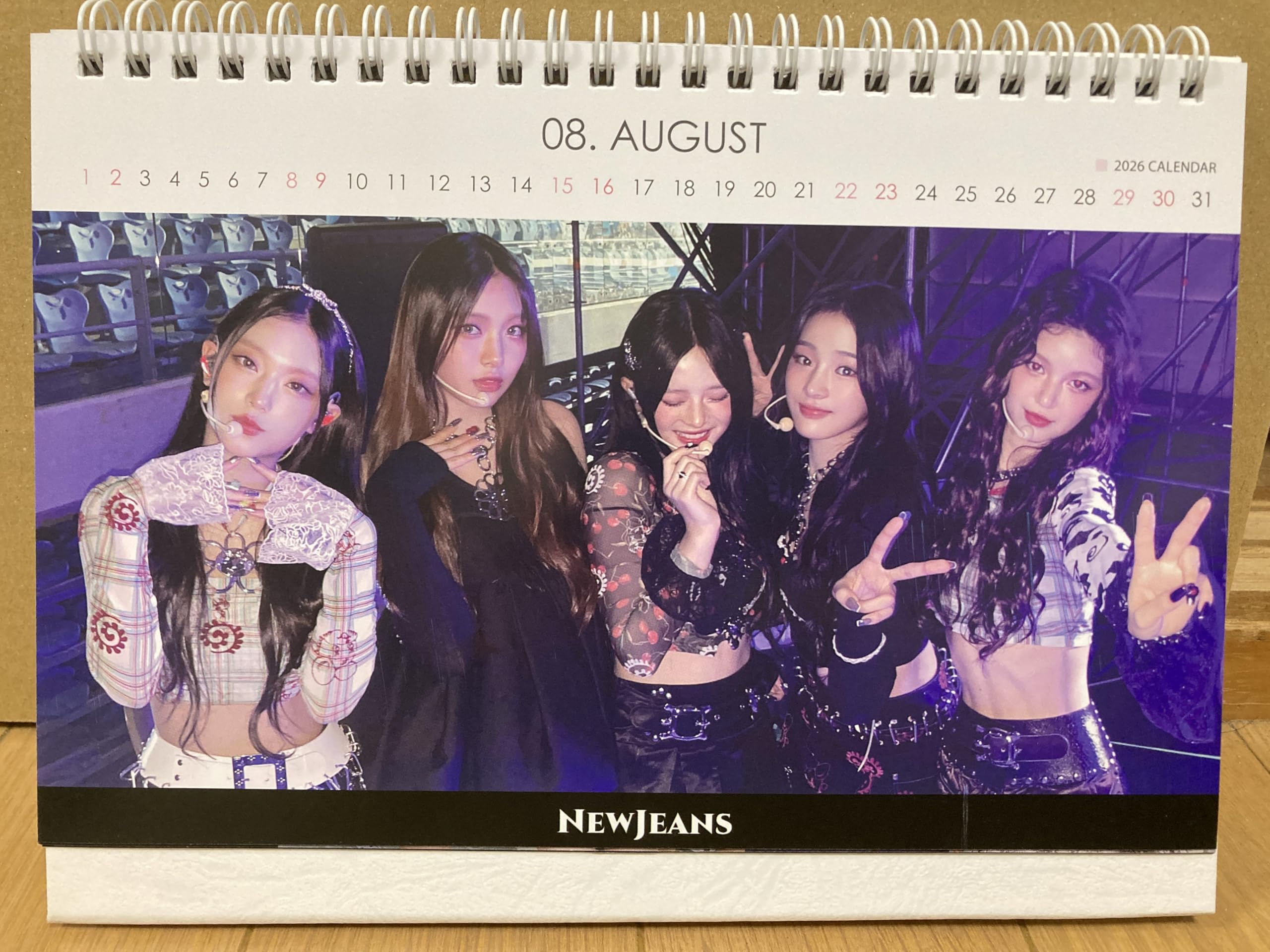 NewJeans 直筆サイン 2025 シーグリ 卓上カレンダー NewJeans 直筆サイン 2025 シーグリ 卓上カレンダー